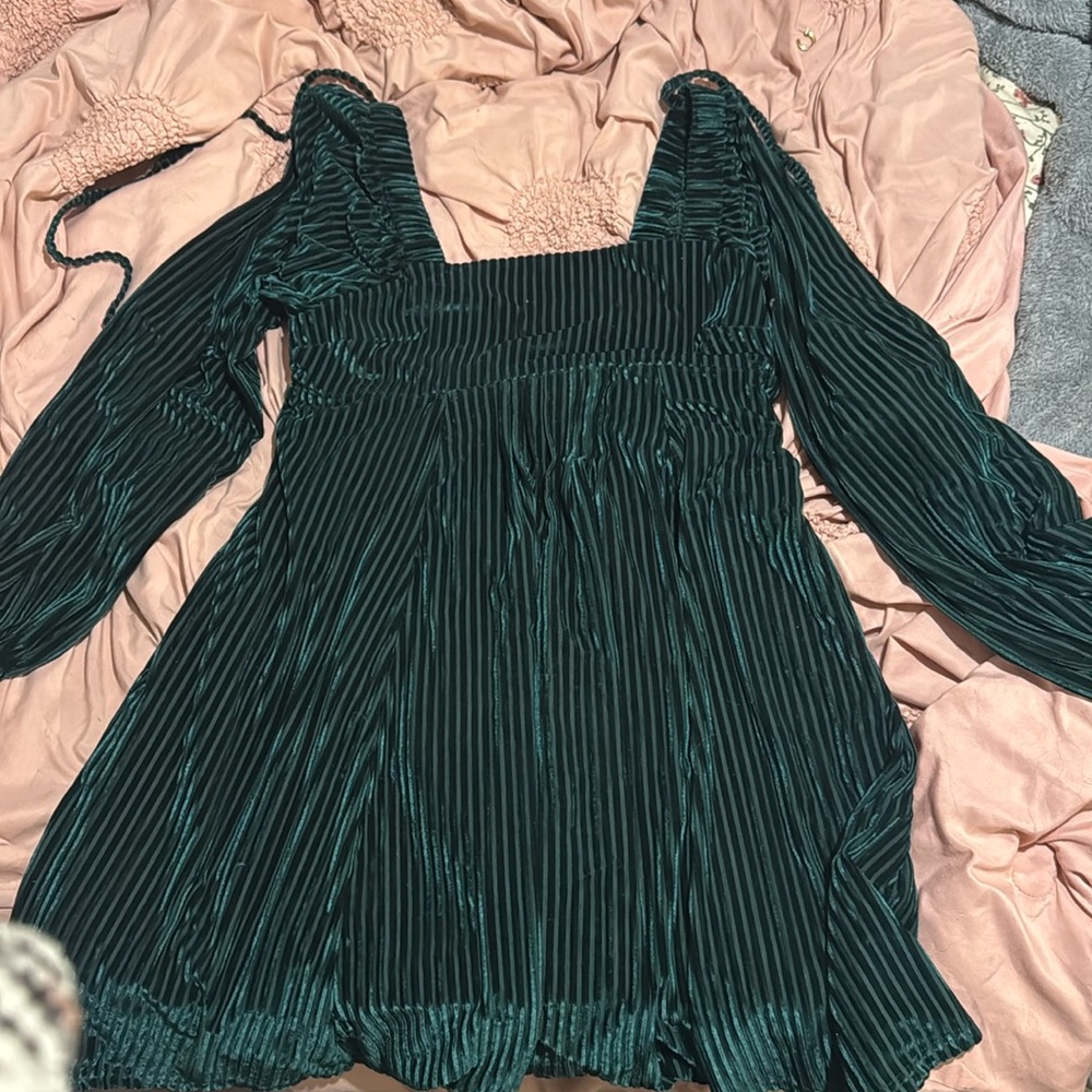 emerald green dress